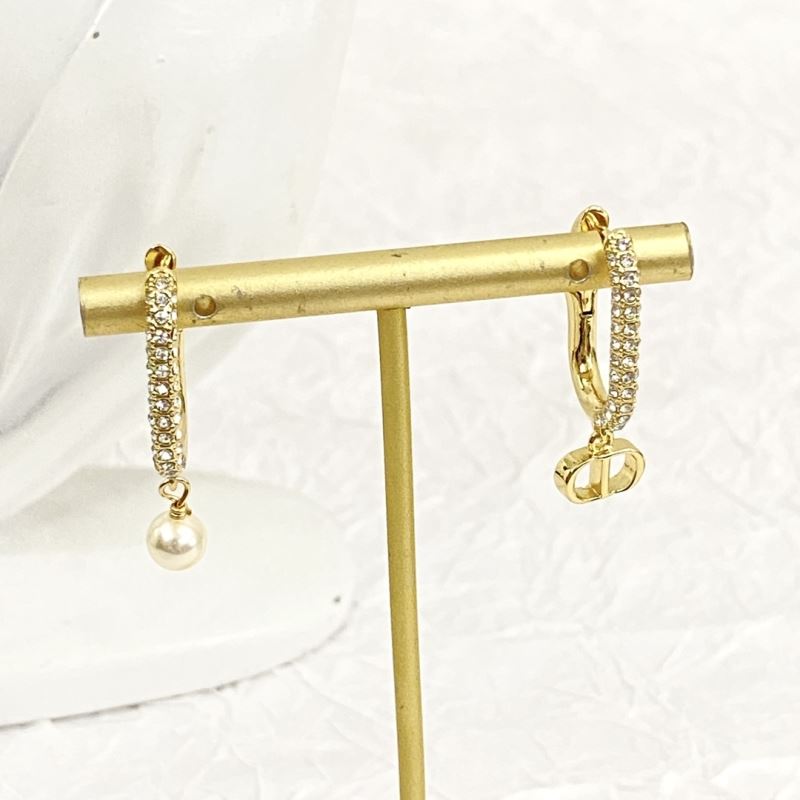 chr1st1an D10r earrings